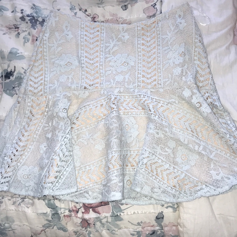 Elegant and delicate skirt from Fransesca